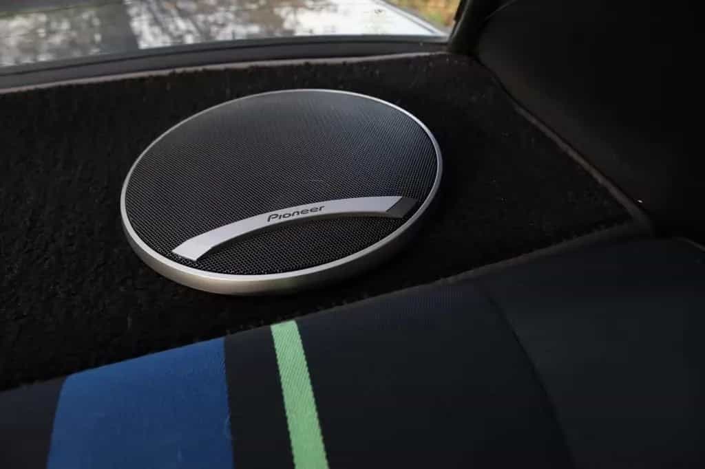 ALPINA B6 02/1980-photo-18