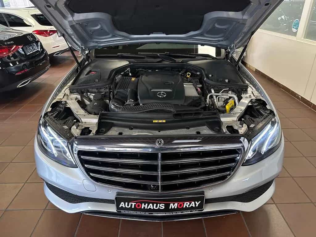 Mercedes-Benz E-Class 200 4Matic Limousine, Exclusive, Memory 07/2018-photo-18