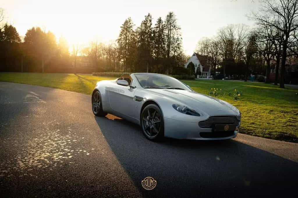 Aston Martin V8 Vantage Roadster 4.3 09/2007-photo-0