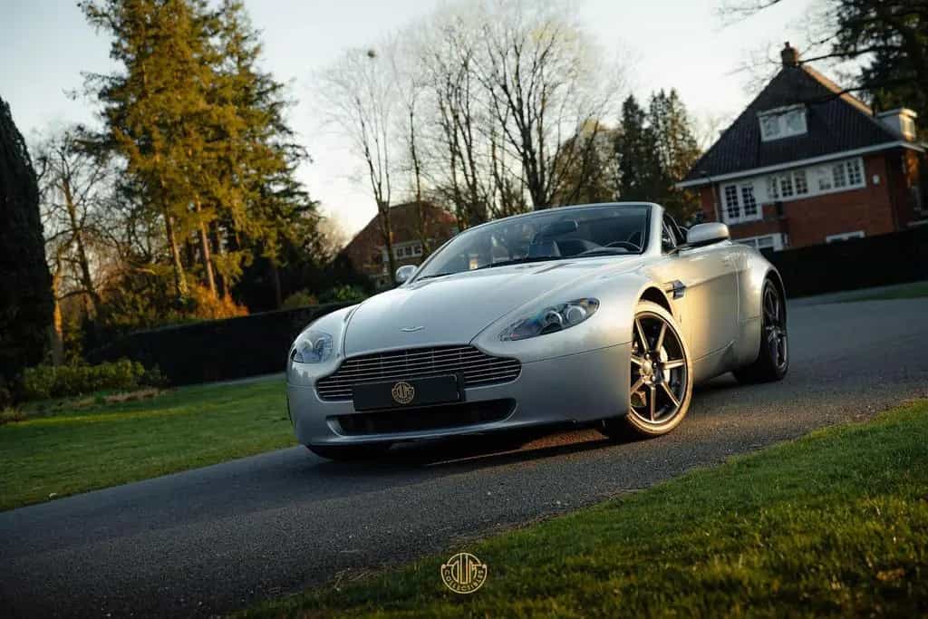 Aston Martin V8 Vantage Roadster 4.3 09/2007-photo-10