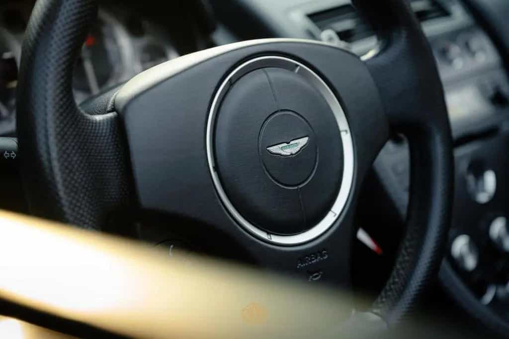 Aston Martin V8 Vantage Roadster 4.3 09/2007-photo-18