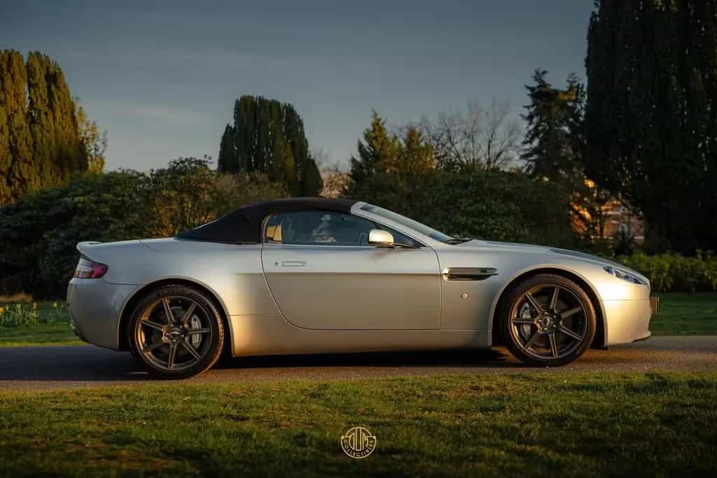 Aston Martin V8 Vantage Roadster 4.3 09/2007-photo-2