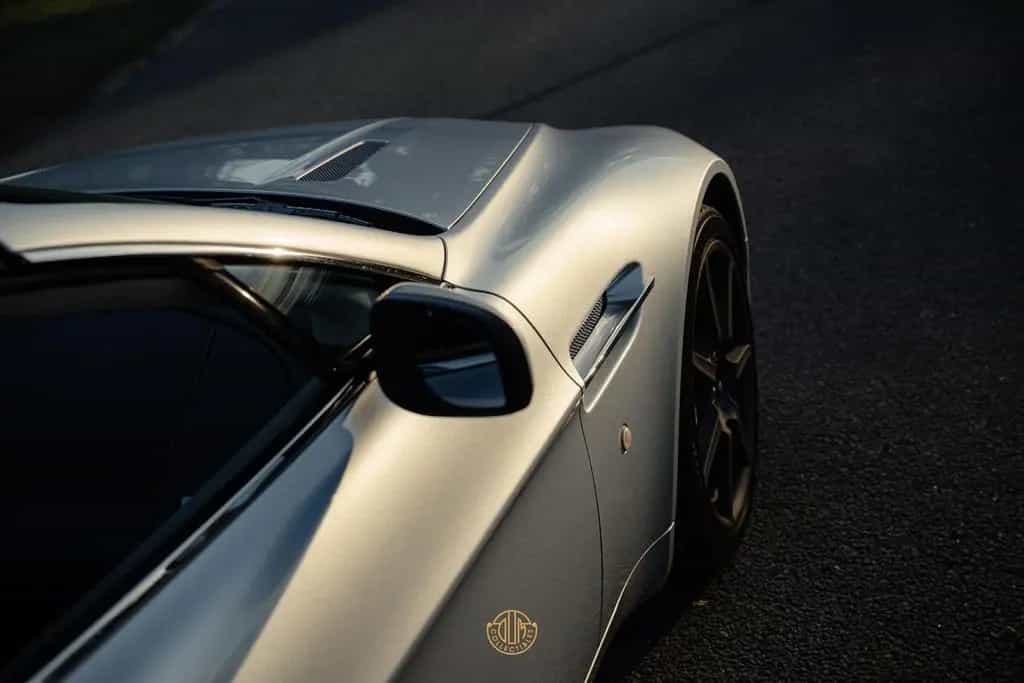 Aston Martin V8 Vantage Roadster 4.3 09/2007-photo-25