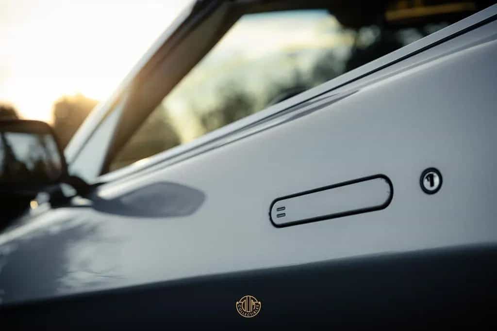 Aston Martin V8 Vantage Roadster 4.3 09/2007-photo-33