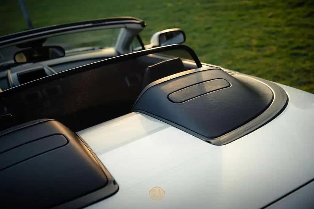 Aston Martin V8 Vantage Roadster 4.3 09/2007-photo-37
