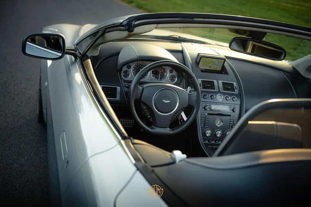 Aston Martin V8 Vantage Roadster 4.3 09/2007-photo-38