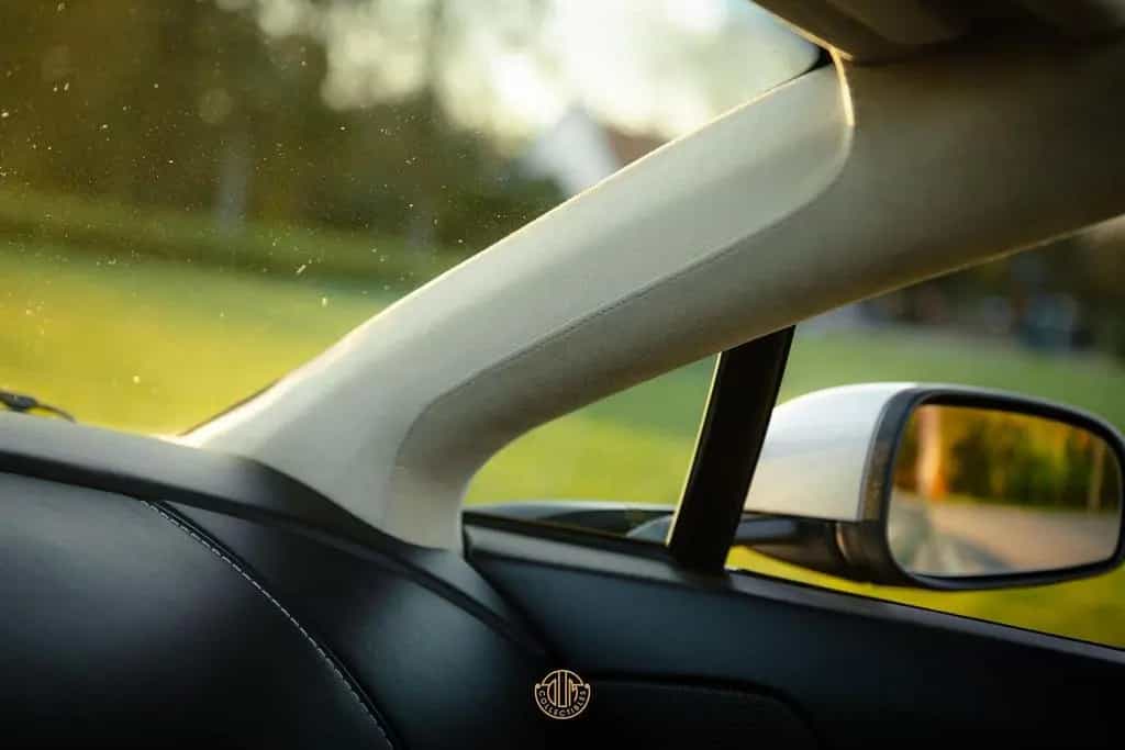 Aston Martin V8 Vantage Roadster 4.3 09/2007-photo-47
