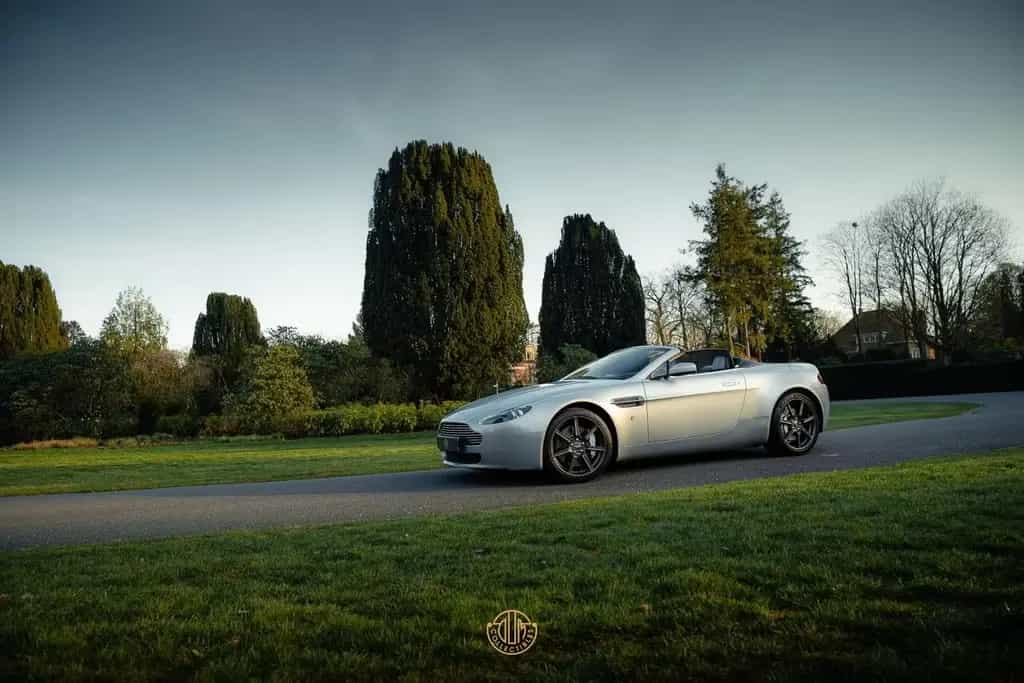 Aston Martin V8 Vantage Roadster 4.3 09/2007-photo-8