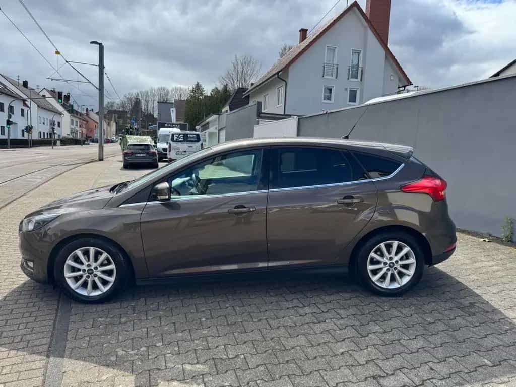 Ford Focus Lim. Titanium 02/2016-photo-0