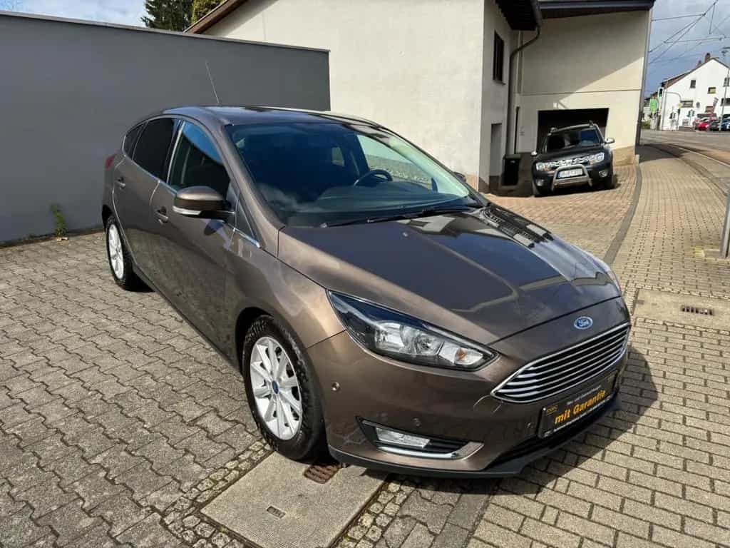 Ford Focus Lim. Titanium 02/2016-photo-5