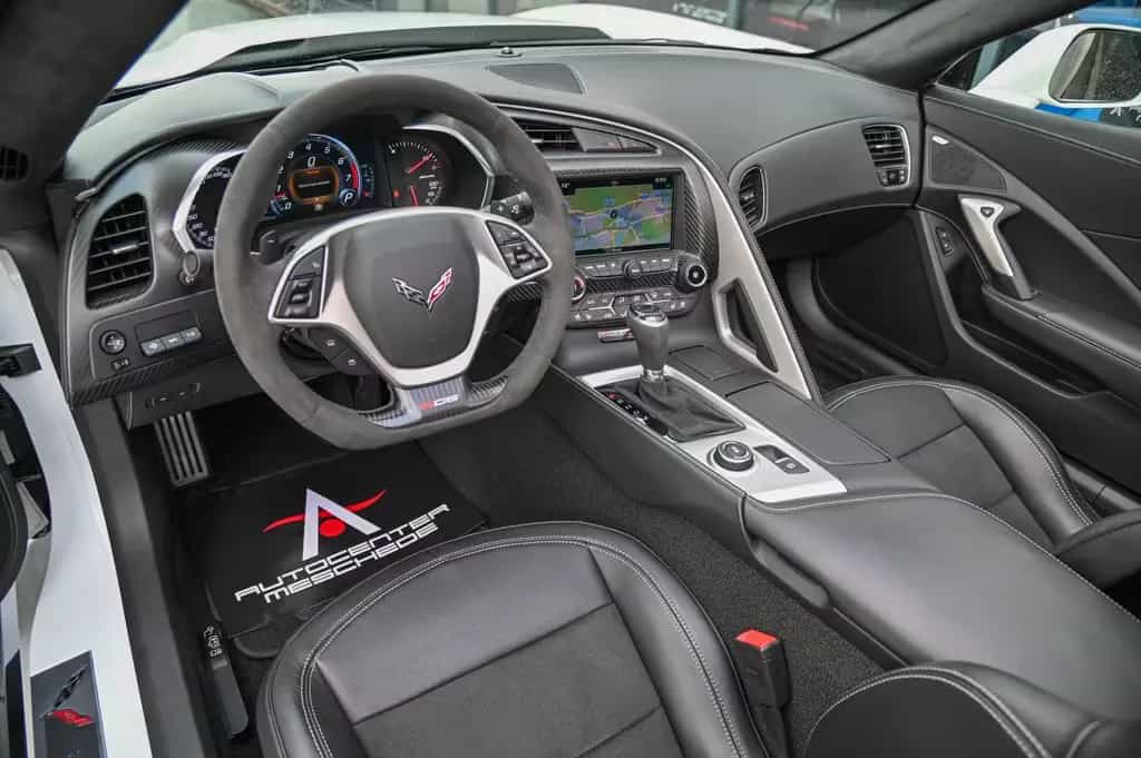 Corvette Z06 3LZ C7 Targa 6.2 V8 Aut. Schalensitze* Navi* 08/2019-photo-11