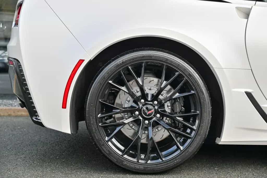 Corvette Z06 3LZ C7 Targa 6.2 V8 Aut. Schalensitze* Navi* 08/2019-photo-43