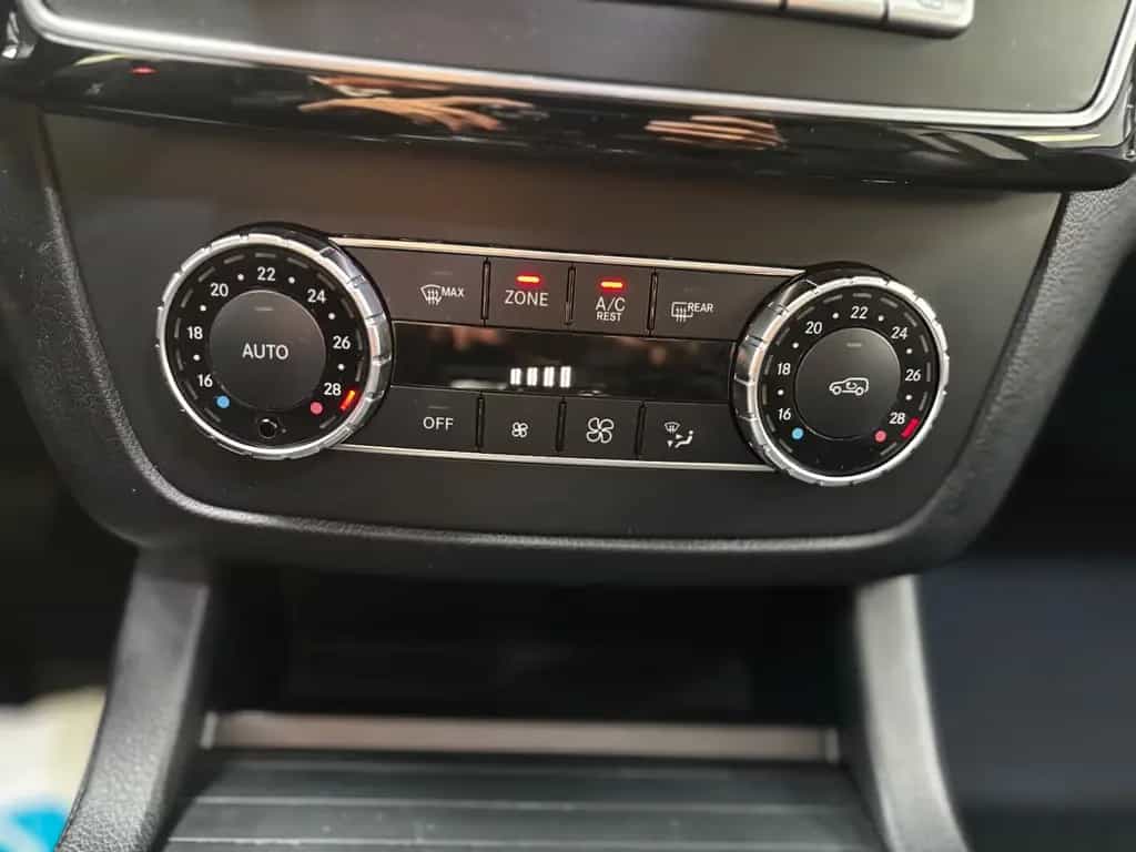 Mercedes-Benz GLE-Class 350d 4Matic LED SHD AHK STAND-HEIZUNG 03/2017-photo-15