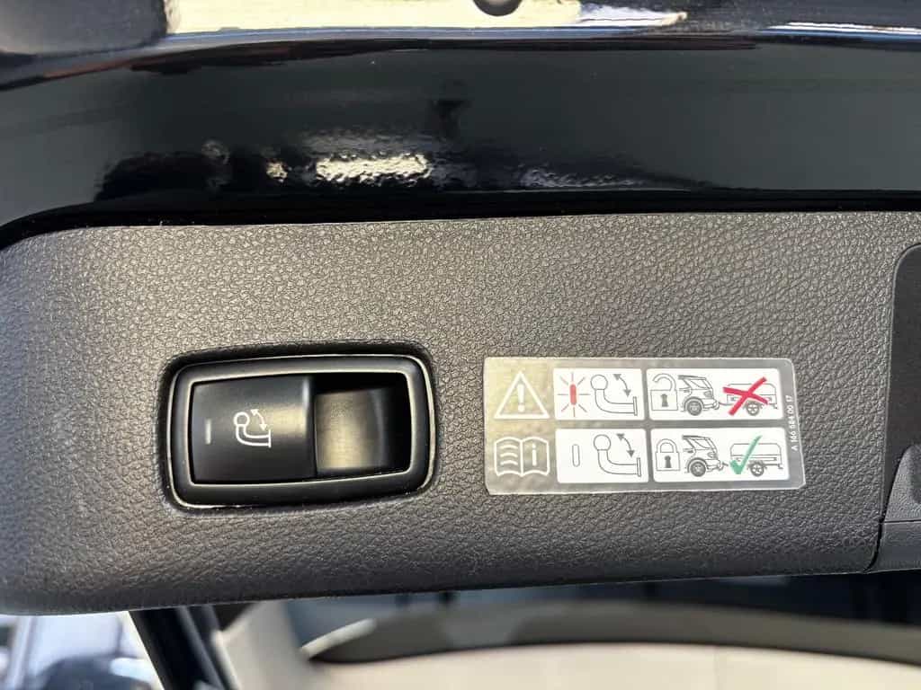 Mercedes-Benz GLE-Class 350d 4Matic LED SHD AHK STAND-HEIZUNG 03/2017-photo-29