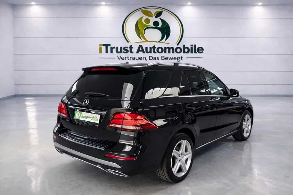 Mercedes-Benz GLE-Class 350d 4Matic LED SHD AHK STAND-HEIZUNG 03/2017-photo-31