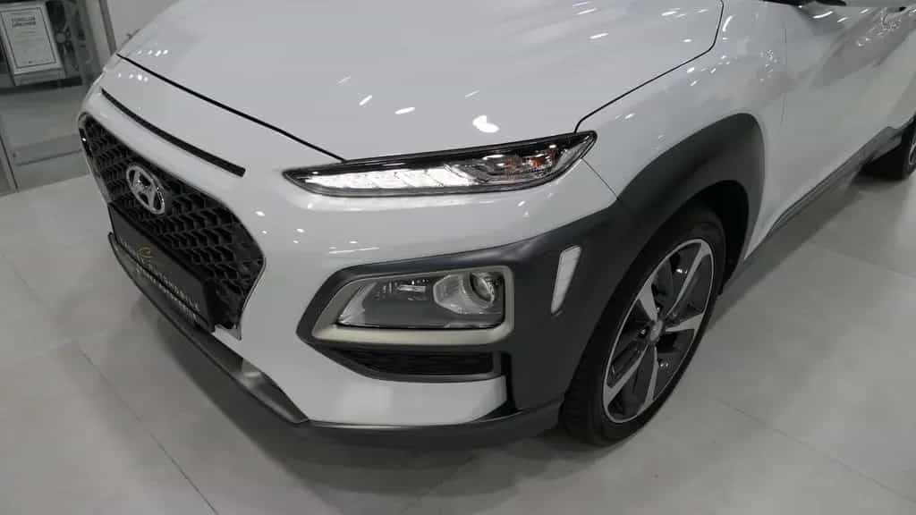 Hyundai Kona Premium 4WD/HuD/RFK/Leder/KeyLess/CarPlay 05/2018-photo-11