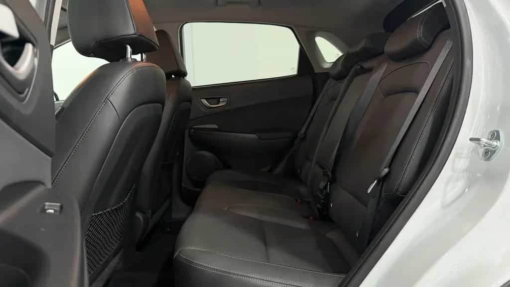 Hyundai Kona Premium 4WD/HuD/RFK/Leder/KeyLess/CarPlay 05/2018-photo-17