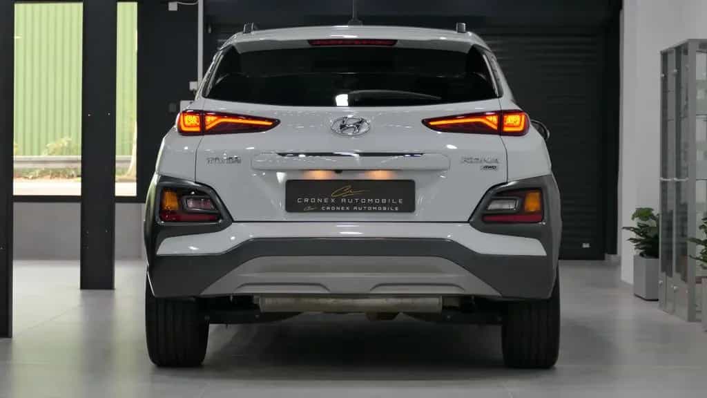 Hyundai Kona Premium 4WD/HuD/RFK/Leder/KeyLess/CarPlay 05/2018-photo-42