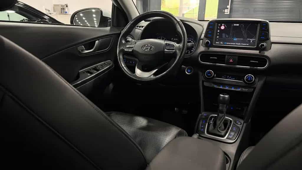Hyundai Kona Premium 4WD/HuD/RFK/Leder/KeyLess/CarPlay 05/2018-photo-5