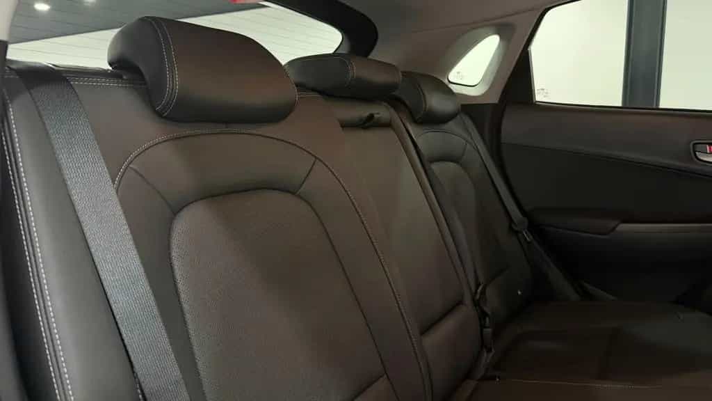 Hyundai Kona Premium 4WD/HuD/RFK/Leder/KeyLess/CarPlay 05/2018-photo-7