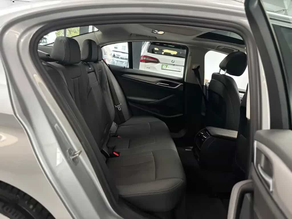 BMW 520 d xDrive 1.HAND LED SHD VIRTUELL AHK 06/2021-photo-20