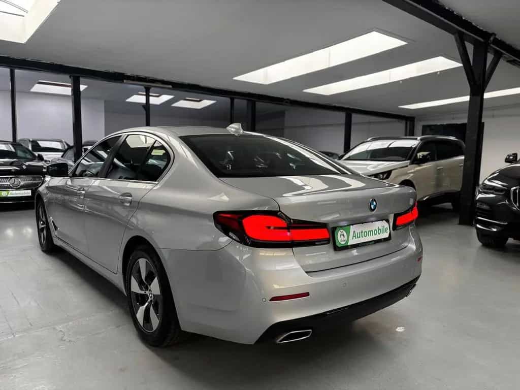 BMW 520 d xDrive 1.HAND LED SHD VIRTUELL AHK 06/2021-photo-24