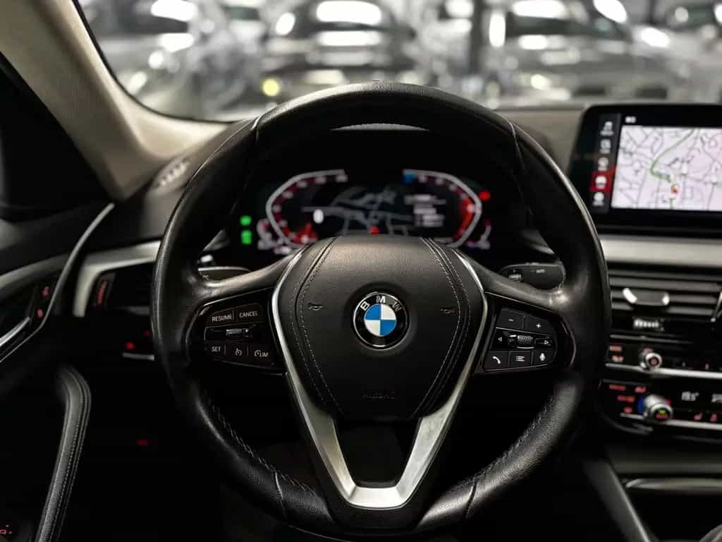 BMW 520 d xDrive 1.HAND LED SHD VIRTUELL AHK 06/2021-photo-3