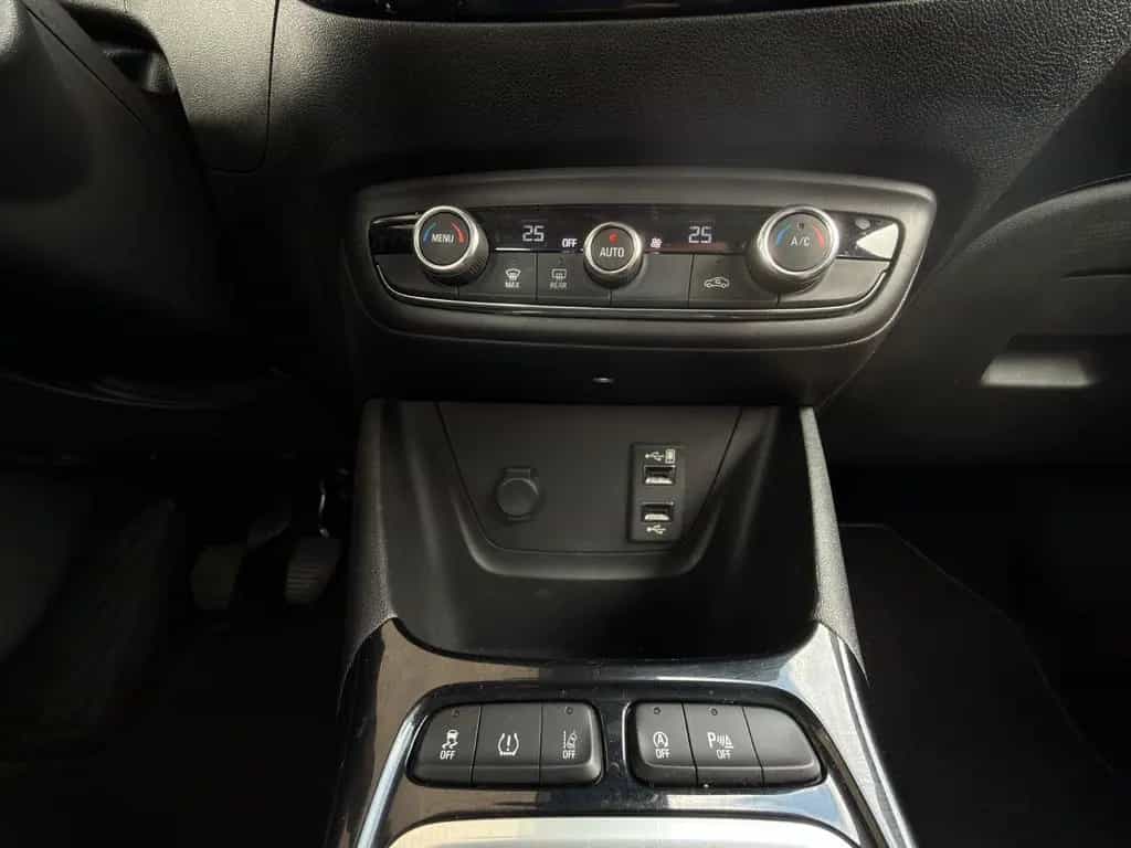 Opel Crossland (X) 120 Jahre 06/2019-photo-9