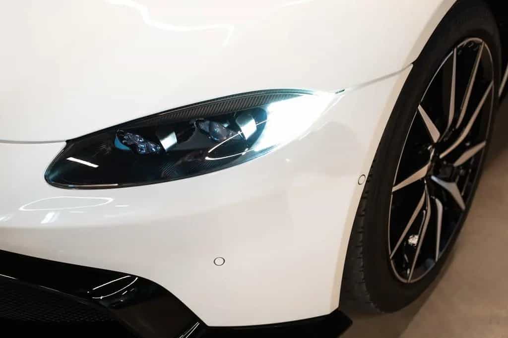 Aston Martin V8 Vantage 4.0 V8 12/2019-photo-10