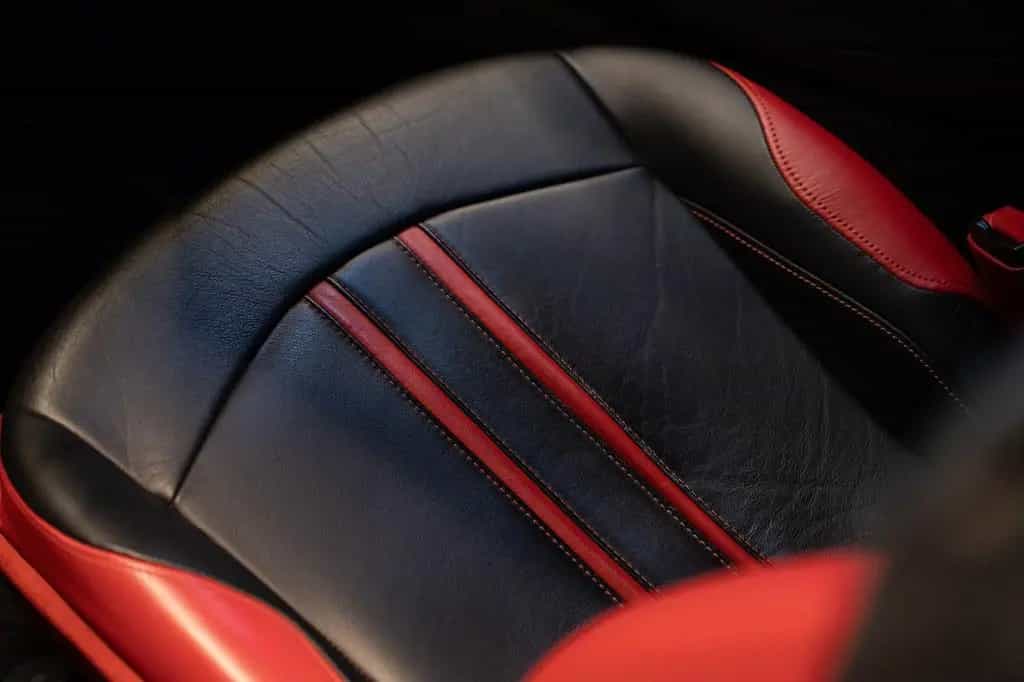 Aston Martin V8 Vantage 4.0 V8 12/2019-photo-15
