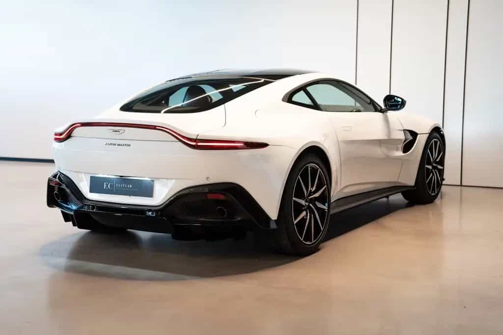 Aston Martin V8 Vantage 4.0 V8 12/2019-photo-4