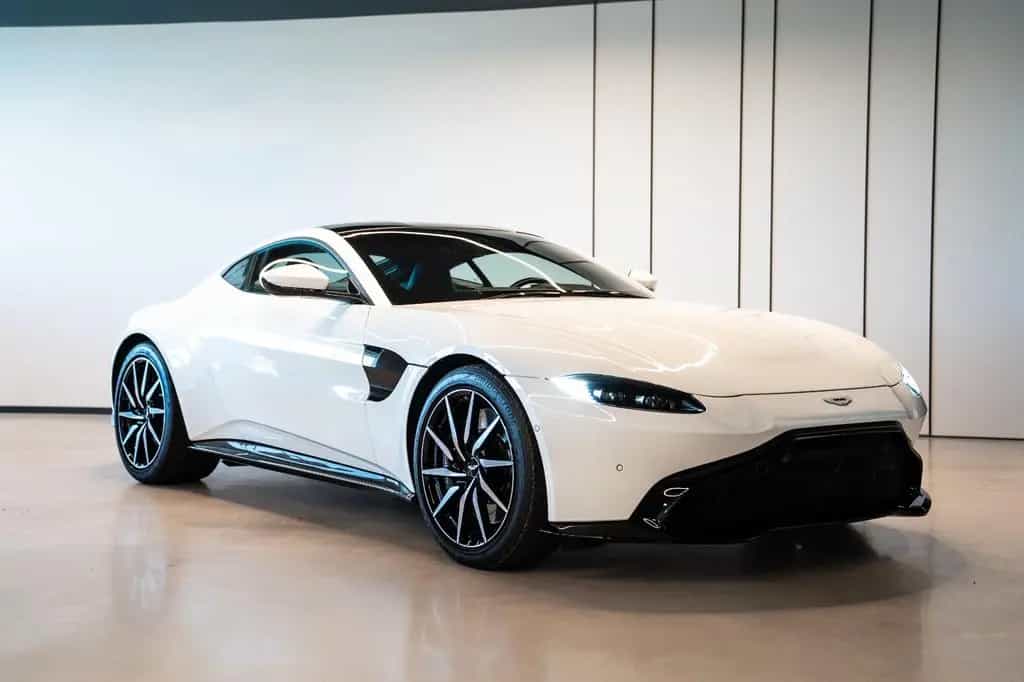 Aston Martin V8 Vantage 4.0 V8 12/2019-photo-7
