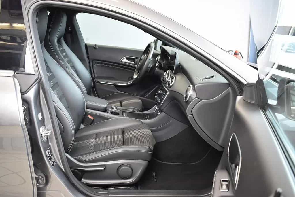 Mercedes-Benz CLA 180 Shooting Brake Urban Led*Navi*AHK 12/2017-photo-13