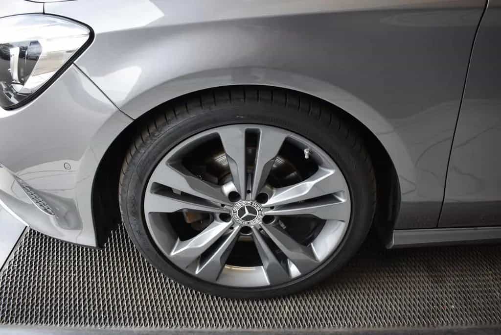 Mercedes-Benz CLA 180 Shooting Brake Urban Led*Navi*AHK 12/2017-photo-25