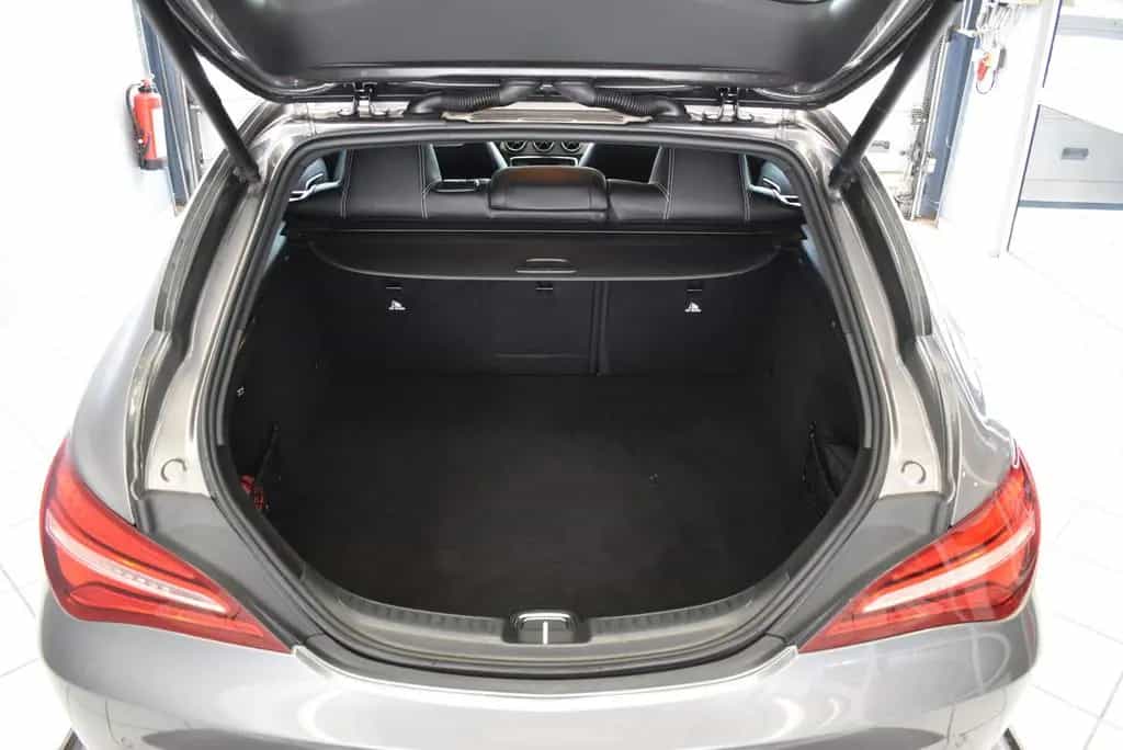 Mercedes-Benz CLA 180 Shooting Brake Urban Led*Navi*AHK 12/2017-photo-8