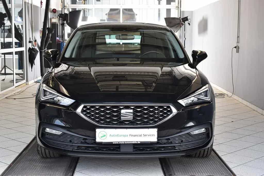 Seat Leon 2.0TDI Xcellence DSG*AHK*LED*Cockpit digita 10/2020-photo-1