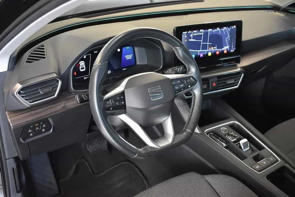 Seat Leon 2.0TDI Xcellence DSG*AHK*LED*Cockpit digita 10/2020-photo-25