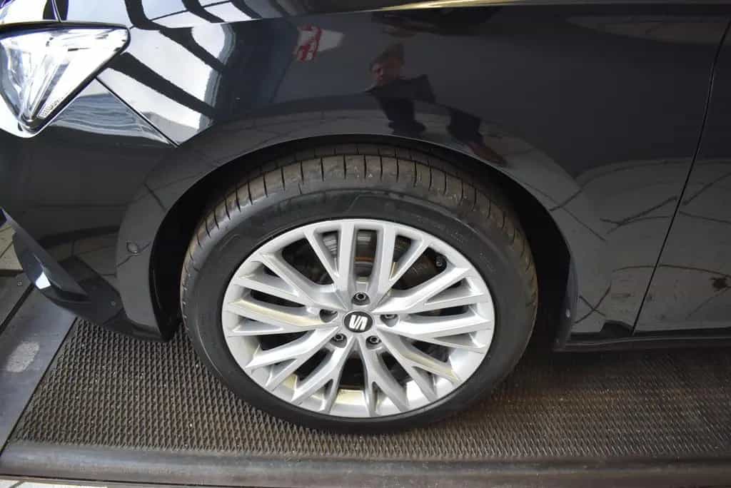 Seat Leon 2.0TDI Xcellence DSG*AHK*LED*Cockpit digita 10/2020-photo-30
