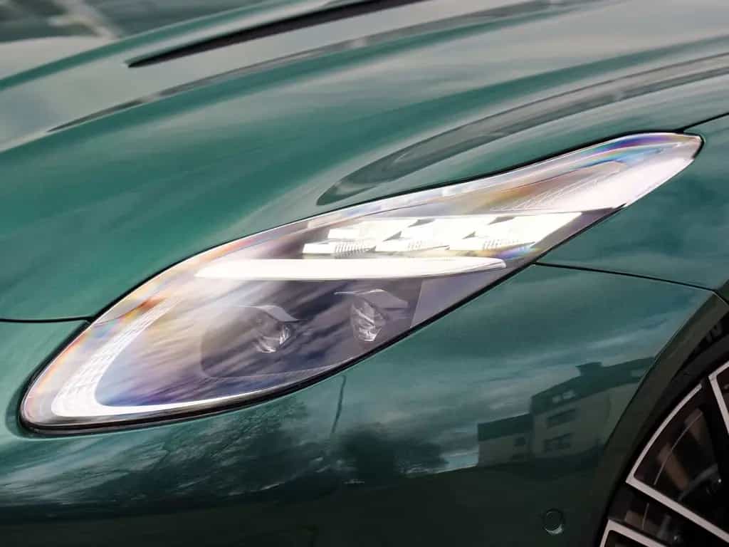 Aston Martin DB12 Malachite Green Oxford Tan null-photo-10