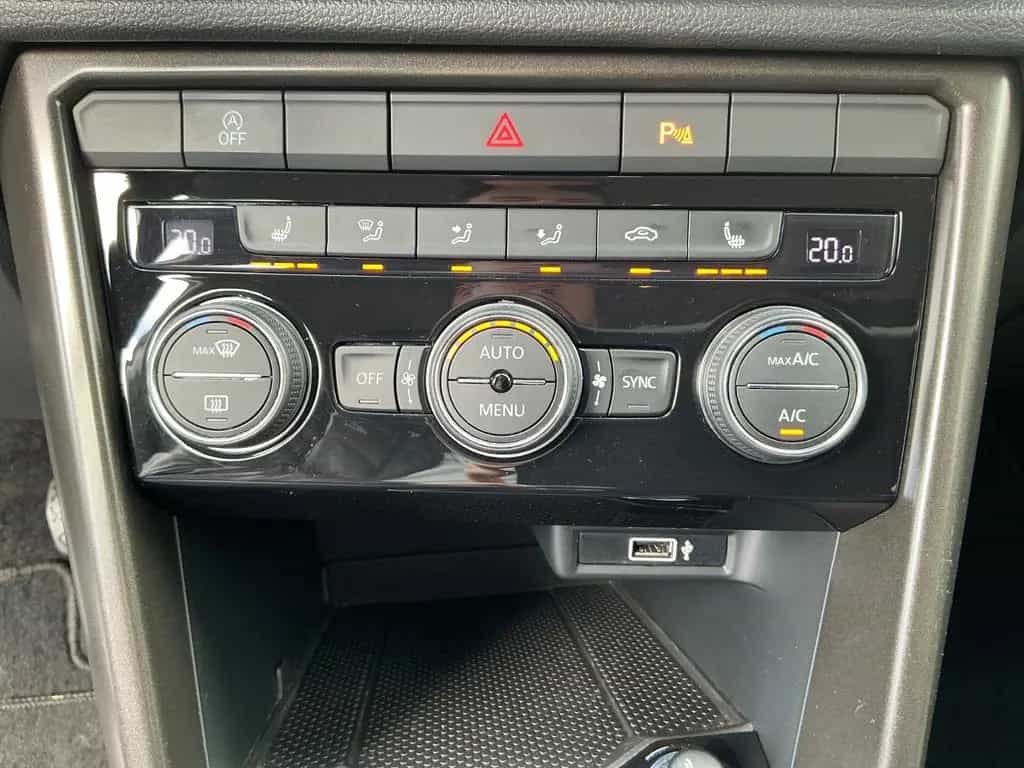 Volkswagen T-Roc Style 1.0 TSI SHZ BT PDC NAVI 05/2020-photo-18