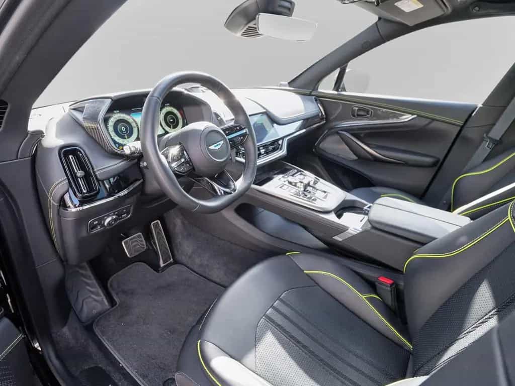 Aston Martin DBX 707 AMR Onyx Black Bowers & Wilkins 04/2025-photo-19