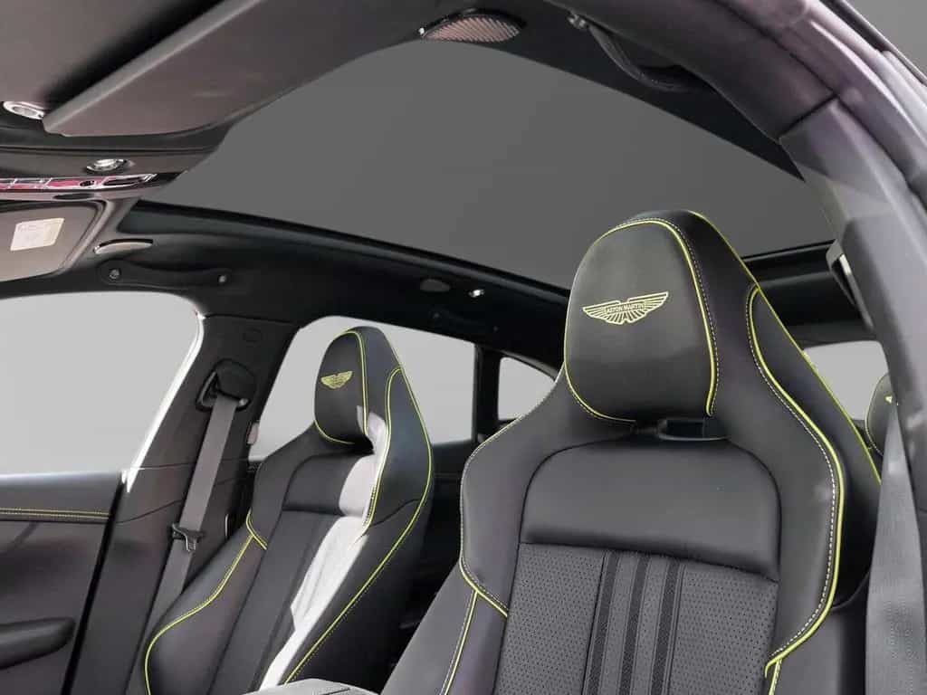 Aston Martin DBX 707 AMR Onyx Black Bowers & Wilkins 04/2025-photo-21