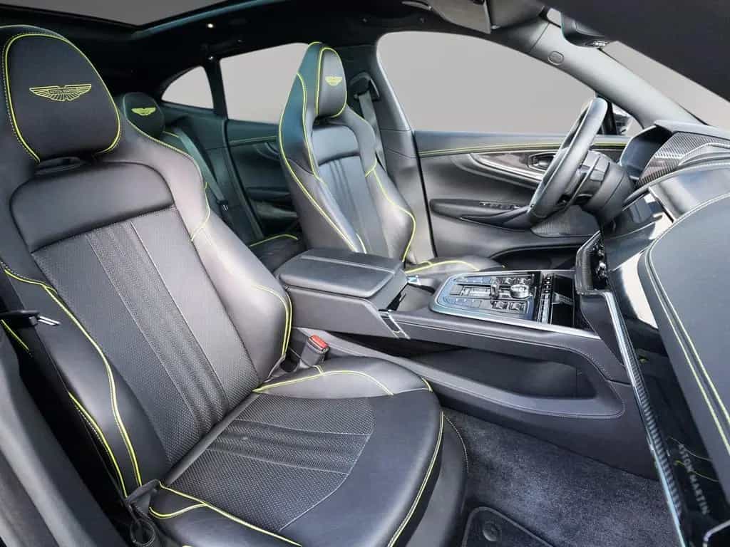Aston Martin DBX 707 AMR Onyx Black Bowers & Wilkins 04/2025-photo-37