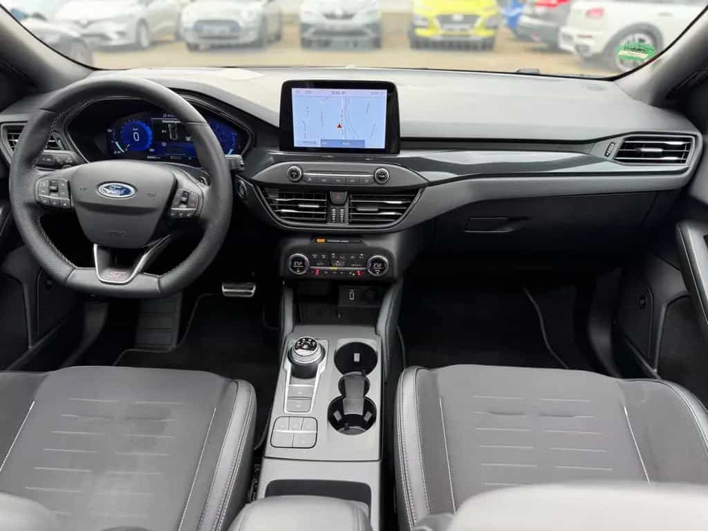 Ford Focus 2,3 EcoBoost ST Auto/PANO/RECARO/GAR/Top! 10/2020-photo-9
