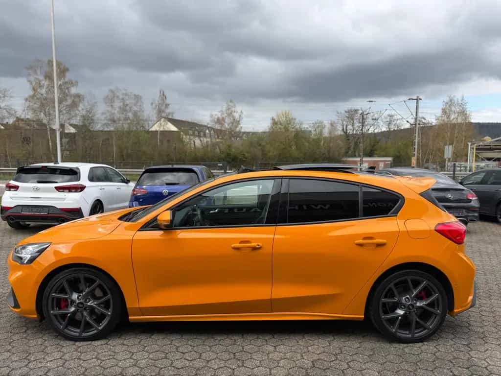 Ford Focus 2,3 EcoBoost ST Auto/PANO/RECARO/GAR/Top! 10/2020-photo-1