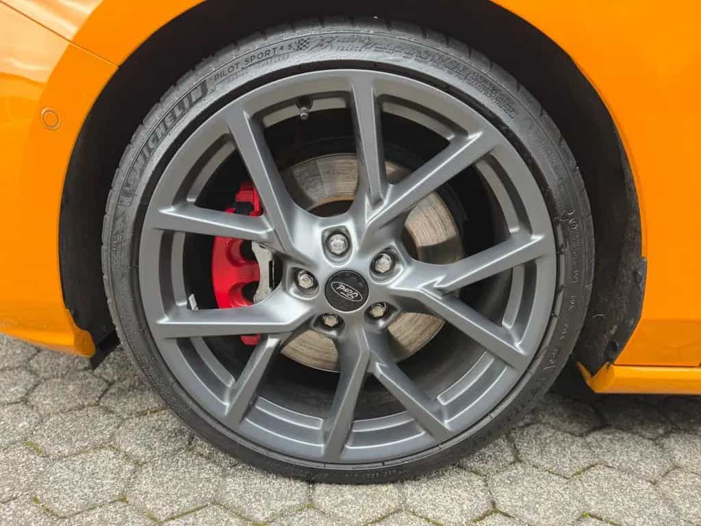 Ford Focus 2,3 EcoBoost ST Auto/PANO/RECARO/GAR/Top! 10/2020-photo-25