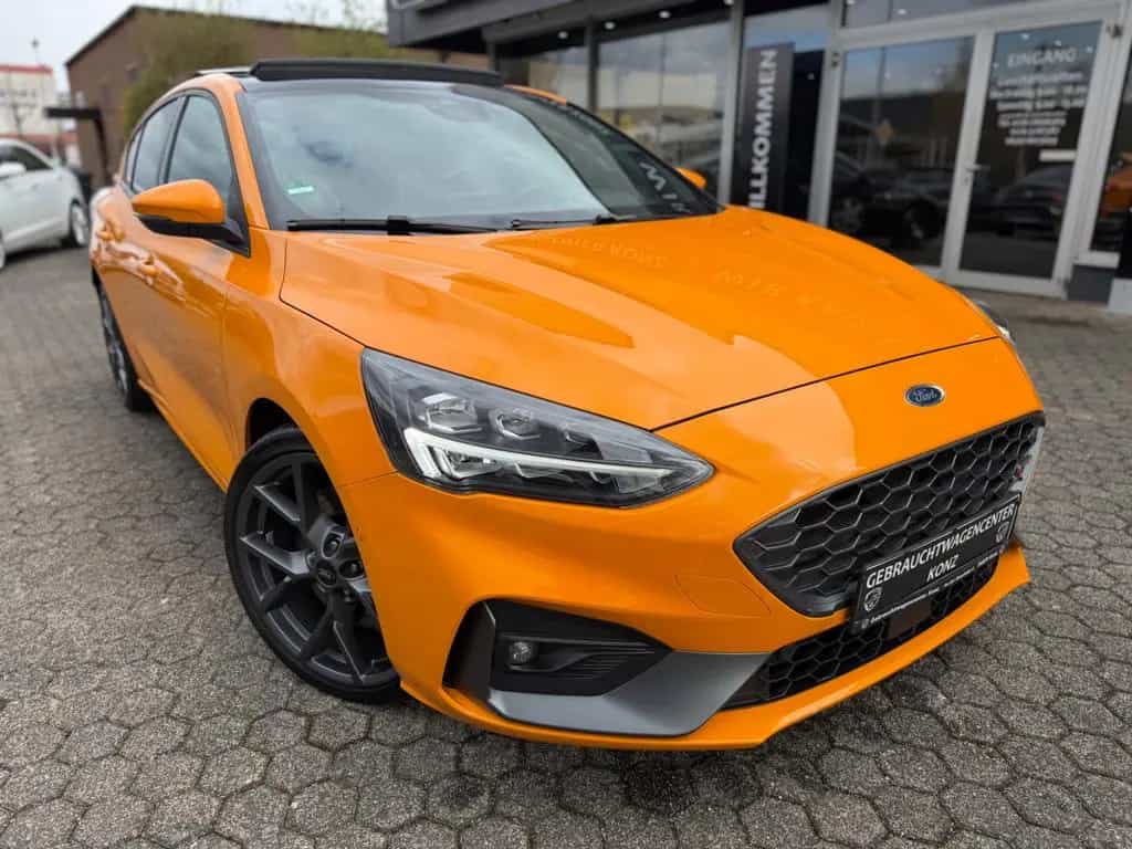 Ford Focus 2,3 EcoBoost ST Auto/PANO/RECARO/GAR/Top! 10/2020-photo-6
