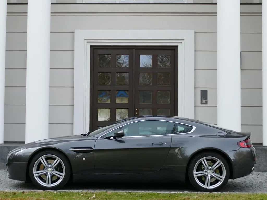 Aston Martin V8 Vantage 4.7L 2.HD/45´KM/Sonderleder/Sportpack 10/2009-photo-1