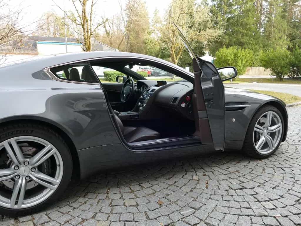 Aston Martin V8 Vantage 4.7L 2.HD/45´KM/Sonderleder/Sportpack 10/2009-photo-13