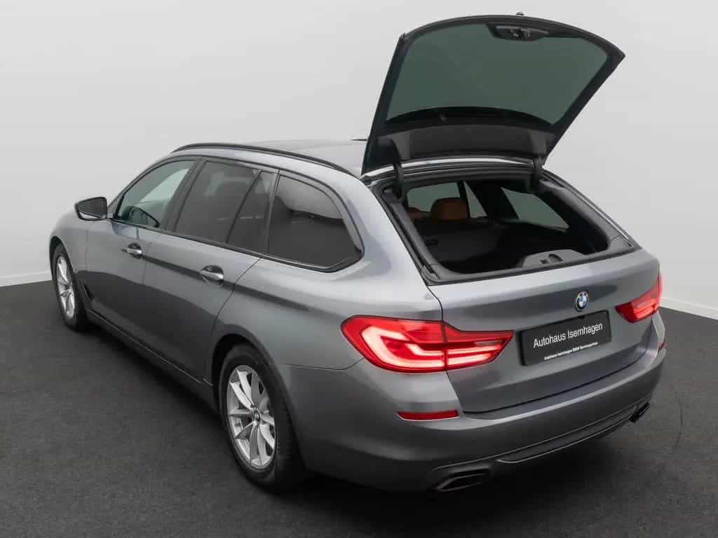 BMW 5 Series 540d xD SportLine 360°HUD AHK DispKey SoftCl H/K 06/2019-photo-14
